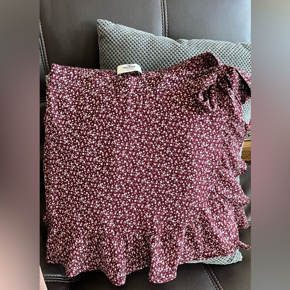 Hollister faux wrap skirt